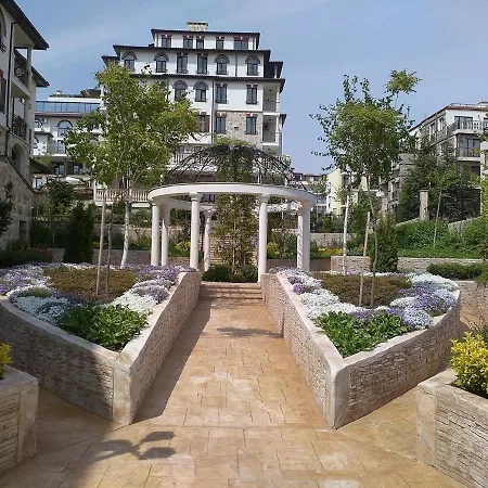 מלון דירות Artur Vip Club