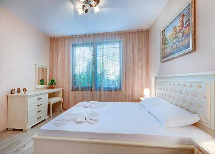 Artur Vip Club Aparthotel 4*