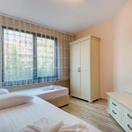 Artur Vip Club Hotel apartamentowy 4*