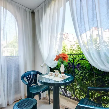 Hotel apartamentowy Artur Vip Club 4*